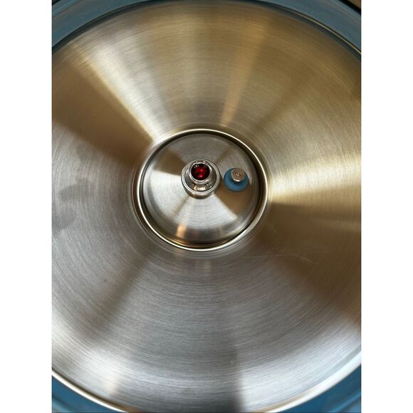 Kuhn Rikon Stainless 8 qt Duromatic Family Style Stockpot pressure cooker - Picture 5 of 9